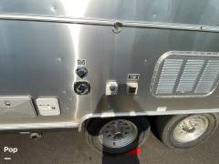 2014 Airstream International Serenity 27FB, $ 56,000