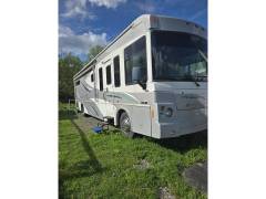 2008 Winnebago Latitude 39W, $ 49,500
