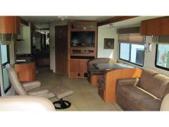 2008 Winnebago Latitude 39W, $ 49,500