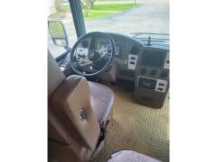 2008 Winnebago Latitude 39W, $ 49,500
