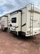 2016 Forest River Cardinal 3825FL, $ 38,900