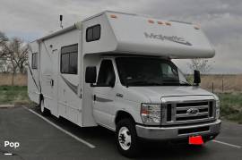 2016 Thor Motor Coach Majestic 28A, $ 23,000