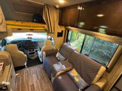 2019 Thor Motor Coach Quantum KW29, $ 65,000