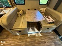 2019 Thor Motor Coach Quantum KW29, $ 65,000