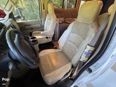 2019 Thor Motor Coach Quantum KW29, $ 65,000
