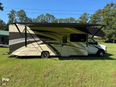 2019 Thor Motor Coach Quantum KW29, $ 65,000