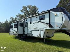 2022 Prime Time Crusader Lite 335RLP, $ 44,500