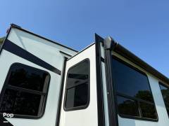 2022 Prime Time Crusader Lite 335RLP, $ 44,500