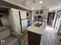 2022 Venture RV SportTrek 343VIK, $ 33,500