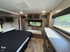 2022 Venture RV SportTrek 343VIK, $ 33,500