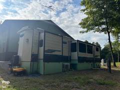 2023 Forest River Salem Villa 42QBQ, $ 45,800