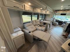 2024 Fleetwood Bounder 35K, $ 160,000