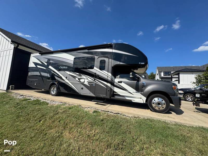 2021 Thor Motor Coach Omni SV34, $ 145,000