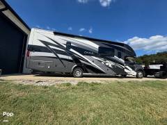 2021 Thor Motor Coach Omni SV34, $ 145,000