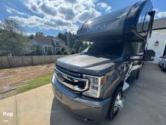 2021 Thor Motor Coach Omni SV34, $ 145,000