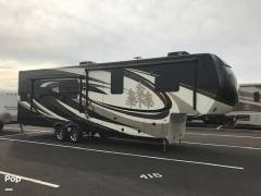 2018 CrossRoads Redwood 3401RL, $ 50,000