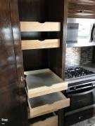 2018 CrossRoads Redwood 3401RL, $ 50,000