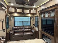 2018 CrossRoads Redwood 3401RL, $ 50,000