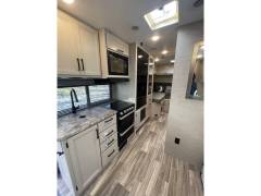 2023 Thor Motor Coach Four Winds 25V, $ 65,000