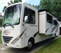 2020 Thor Motor Coach Hurricane 35M, $ 69,900