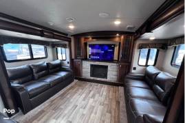 2017 Keystone Montana 3731FL, $ 39,900