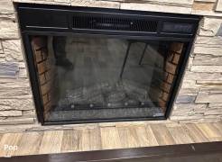 2017 Keystone Montana 3731FL, $ 39,900