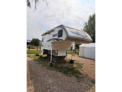 2019 Lance 975, $ 29,000
