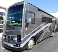 2023 Holiday Rambler Vacationer 35K, $ 165,000