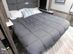 2023 Holiday Rambler Vacationer 35K, $ 165,000