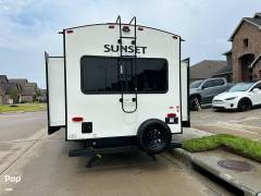 2023 CrossRoads Sunset Trail 330SI, $ 40,000