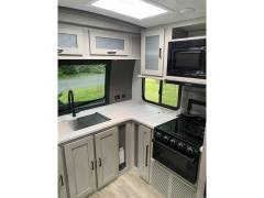 2023 Forest River Wildwood 270FKS, $ 39,500