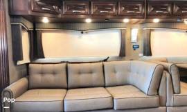 2018 Forest River Berkshire XLT 43C, $ 190,000
