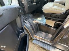2023 Thor Motor Coach Sequence 20A, $ 97,500