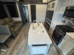 2021 Keystone Montana High Country 335BH, $ 51,500
