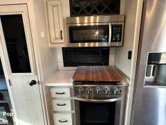 2022 Jayco North Point 377RLBH, $ 55,000