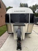 2017 Airstream Classic 30 Queen, $ 100,000