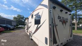 2019 Thor Motor Coach Outlaw 29J, $ 83,900