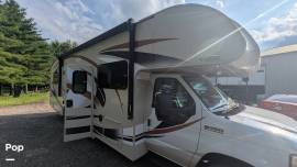 2019 Thor Motor Coach Outlaw 29J, $ 83,900