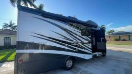 2018 Tiffin Wayfarer 24FW, $ 79,000