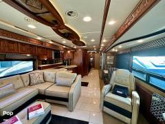 2016 Winnebago Grand Tour 42QL, $ 195,000
