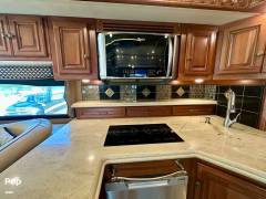 2016 Winnebago Grand Tour 42QL, $ 195,000