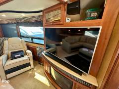 2016 Winnebago Grand Tour 42QL, $ 195,000