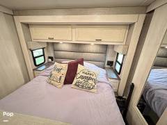 2022 Winnebago Adventurer 35F, $ 105,000