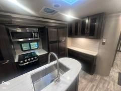 2021 Grand Design Reflection 315RLTS, $ 35,000