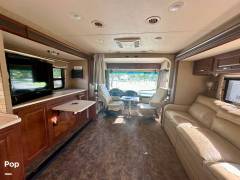 2015 Thor Motor Coach Challenger 35HT, $ 48,950