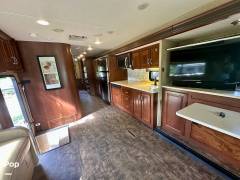 2015 Thor Motor Coach Challenger 35HT, $ 48,950