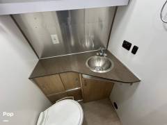 2020 Airstream Flying Cloud 25FB Twin, $ 65,000