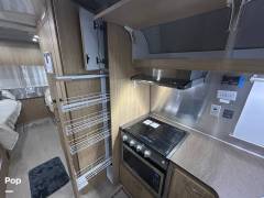 2020 Airstream Flying Cloud 25FB Twin, $ 65,000