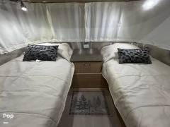 2020 Airstream Flying Cloud 25FB Twin, $ 65,000