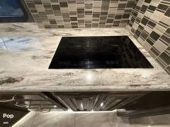 2018 Thor Motor Coach Aria 3401, $ 129,900